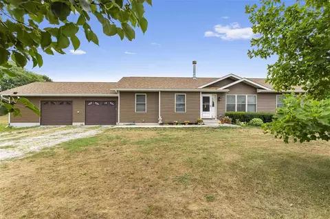 1066 Vulcan Ave NE, Solon, IA 52333