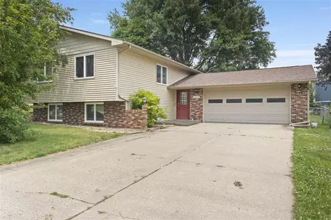 1904 Flatiron Ave, Iowa City, IA 52240