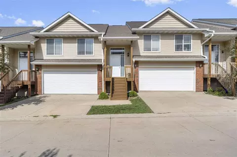 1893 Goose Lake Cir, North Liberty, IA 52317