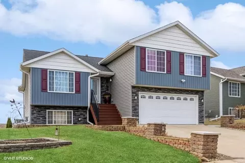 1425 Langenberg Ave, Iowa City, IA 52240