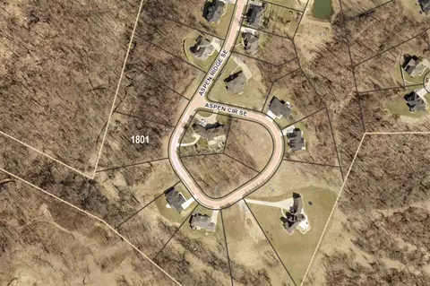 1801 Aspen Cir SE, Cedarrapids, IA 52403