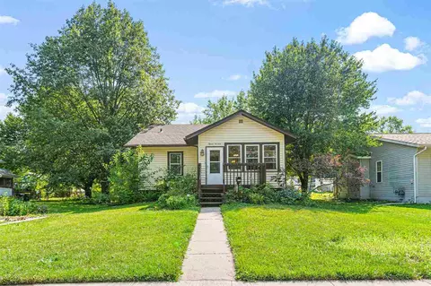 1514 Crescent St, Iowa City, IA 52240