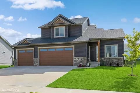 564 Doe Ave, Tiffin, IA 52340
