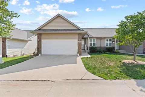 1870 Goose Lake Cir, North Liberty, IA 52317