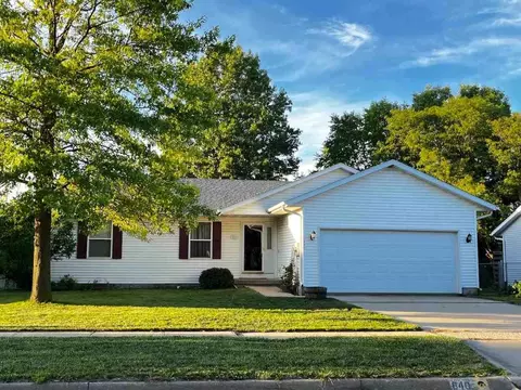 840 Maple St, North Liberty, IA 52317