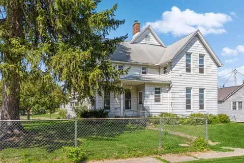 336 W Marion St, Marengo, IA 52301