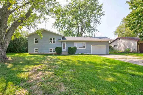 505 S 11th Ave, Washington, IA 52353