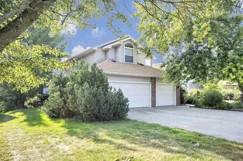 1501 Oak Lake Park Rd, Coralville, IA 52241
