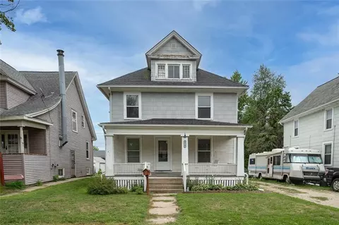 1719 A Ave NE, Cedar Rapids, IA 52402