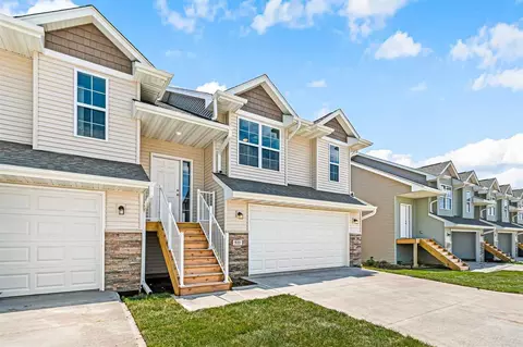 505 Chloe Dr, Tiffin, IA 52340
