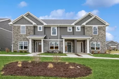 2249 St Andrews Dr, North Liberty, IA 52317
