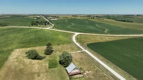 3255 S S Ave, Northenglish, IA 52316