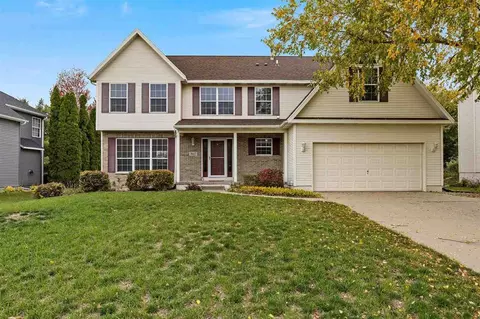 7617 Winston Dr NE, Cedar Rapids, IA 52402