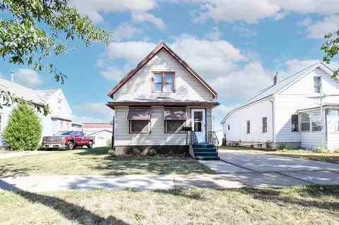 648 15th Ave SW, Cedar Rapids, IA 52404