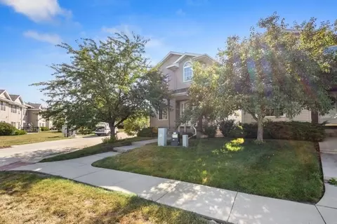 536 Penn Ct, North Liberty, IA 52317