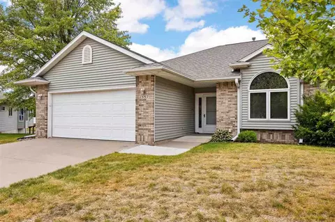 1557 Somerset Ln, Iowa City, IA 52240