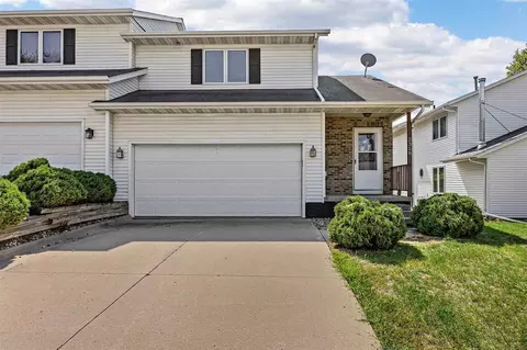 2358 10th St, Coralville, IA 52241
