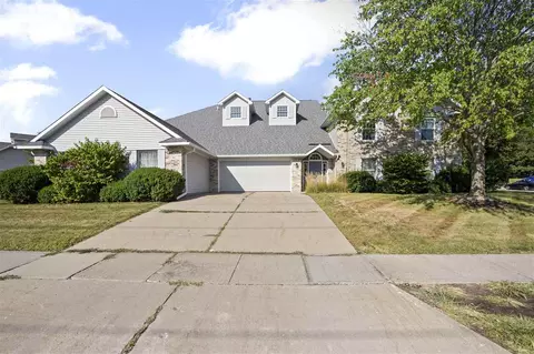 107 Cayman St, Iowa City, IA 52245