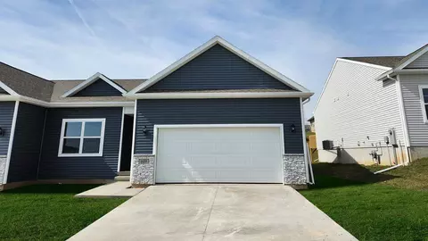 609 Thomas St, Tiffin, IA 52340