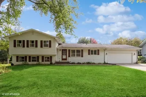 2501 Princeton Rd, Iowa City, IA 52245