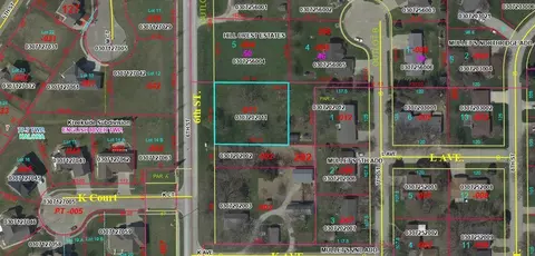 6 Th St, Kalona, IA 52247