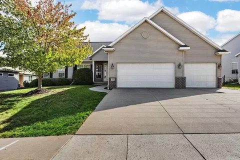 615 Rockhurst Dr SW, Cedar Rapids, IA 52404