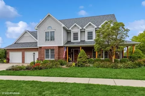749 Arlington Dr, Iowa City, IA 52245