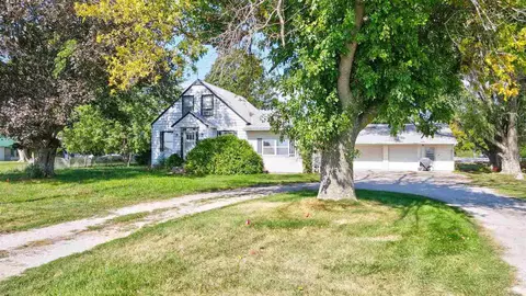 1564 Angle Rd SW, Kalona, IA 52247