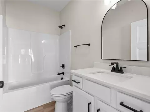 705 Cedar Bend Rd, Solon, IA 52333 photo 4