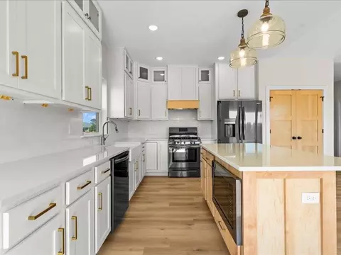 705 Cedar Bend Rd, Solon, IA 52333 photo 15