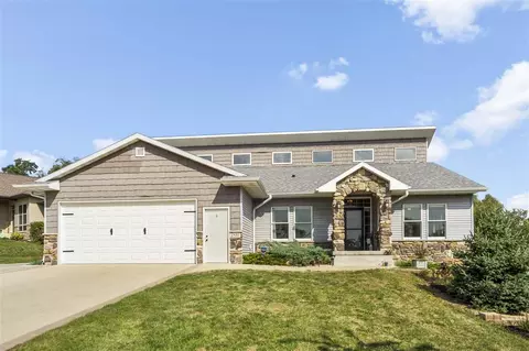 1935 Rogers Creek Rd, Ely, IA 52227