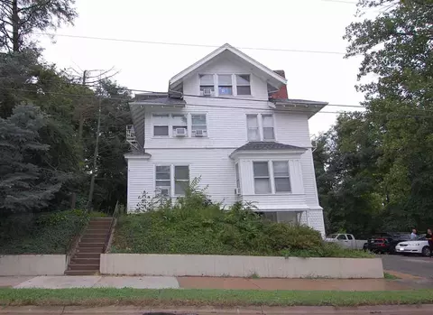 615 N Dubuque St, Iowa City, IA 52245