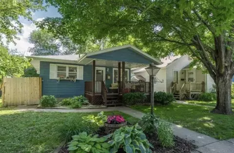 1721 F St, Iowa City, IA 52240