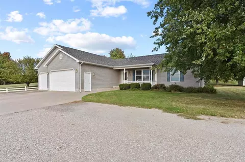 918 6th St, Kalona, IA 52247