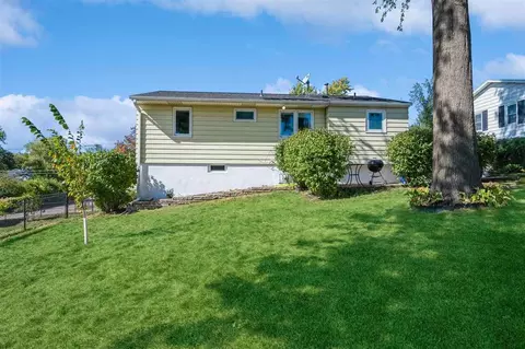 2946 Circle Dr NE, Cedar Rapids, IA 52402 photo 26
