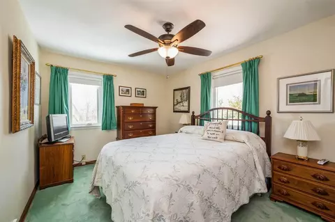 2946 Circle Dr NE, Cedar Rapids, IA 52402 photo 10