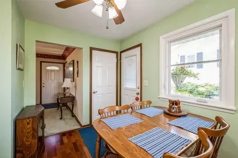 2946 Circle Dr NE, Cedar Rapids, IA 52402 photo 9