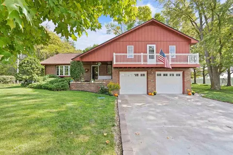 4630 Hazelwood Ave SW, Iowa City, IA 52240