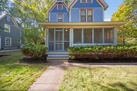 405 S Summit St, Iowa City, IA 52240
