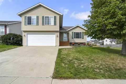 1426 Langenberg Ave, Iowa City, IA 52240