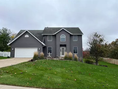 715 Rosebud Ct, Coralville, IA 52241