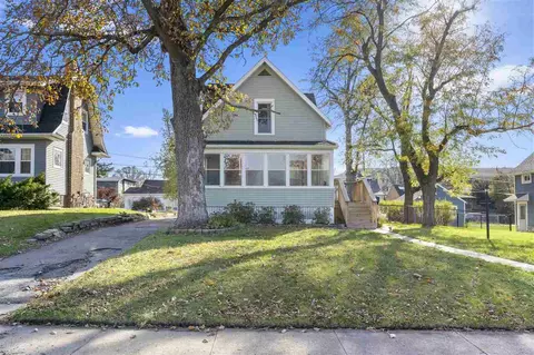 121 24th Street Dr SE, Cedar Rapids, IA 52403