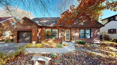 228 Fairview Ave, Iowa City, IA 52245