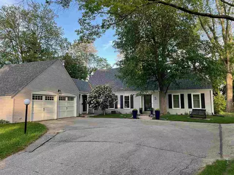 5 Glendale Ter, Iowa City, IA 52245