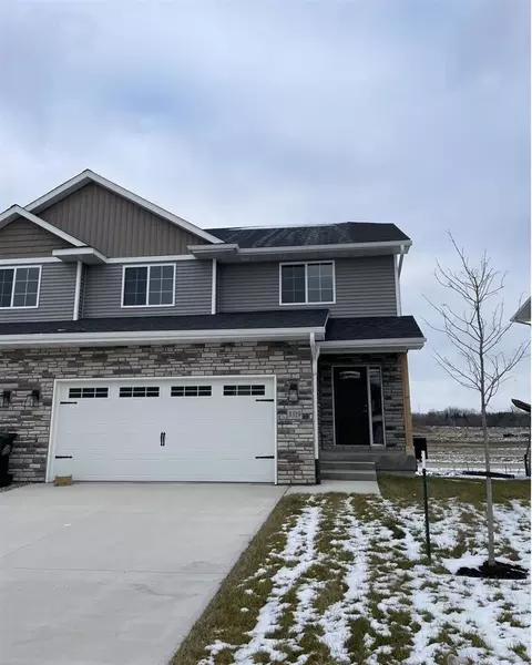 3319 Loethen Ln, Coralville, IA 52241