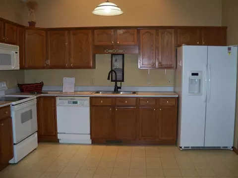 Kitchen - 1845 Cominsky Ct, Ely, IA 52227 photo 1 of 2