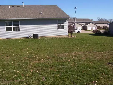 Exterior - 1845 Cominsky Ct, Ely, IA 52227 photo 5 of 8