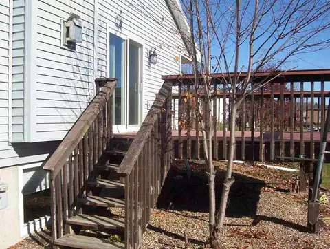 Exterior - 1845 Cominsky Ct, Ely, IA 52227 photo 4 of 8