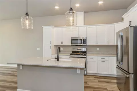 1030 Switchgrass Ln, Ely, IA 52227 photo 7