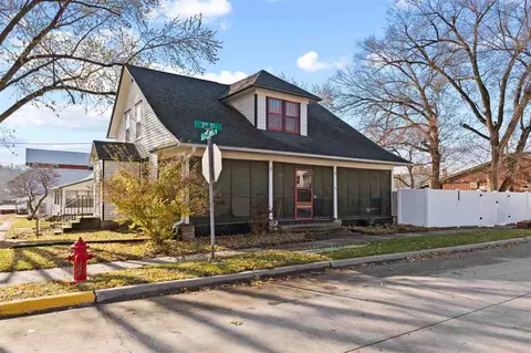 701 3rd St, Wellman, IA 52356